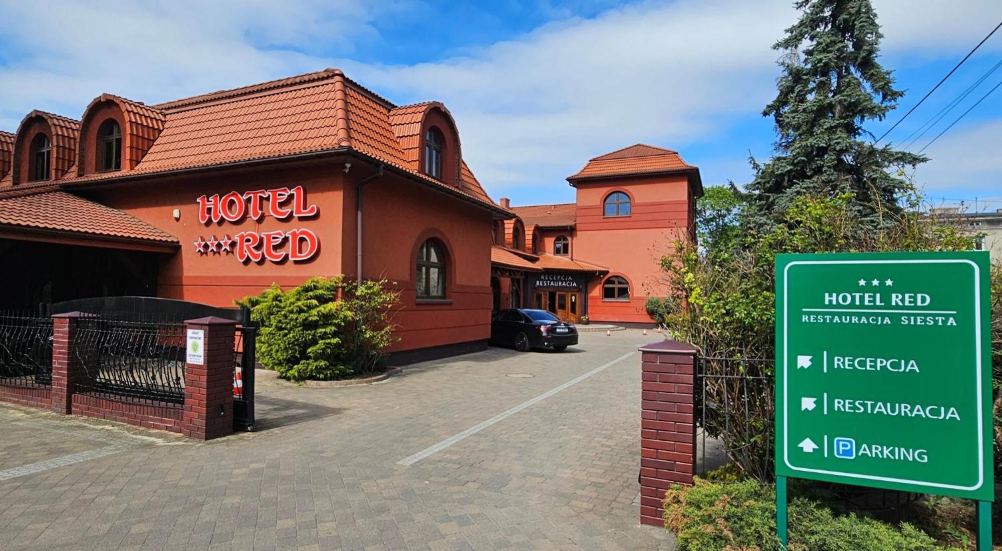 Hotel Red Ostrowiec Swietokrzyski Exterior photo